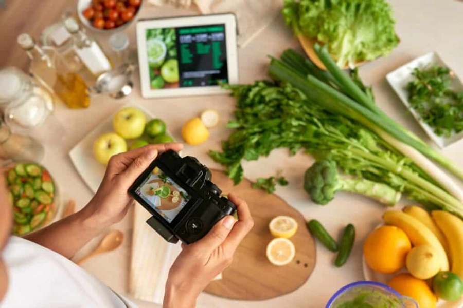11 Tips for Food Blogging in 2025 (From an Actual Food Blogger)